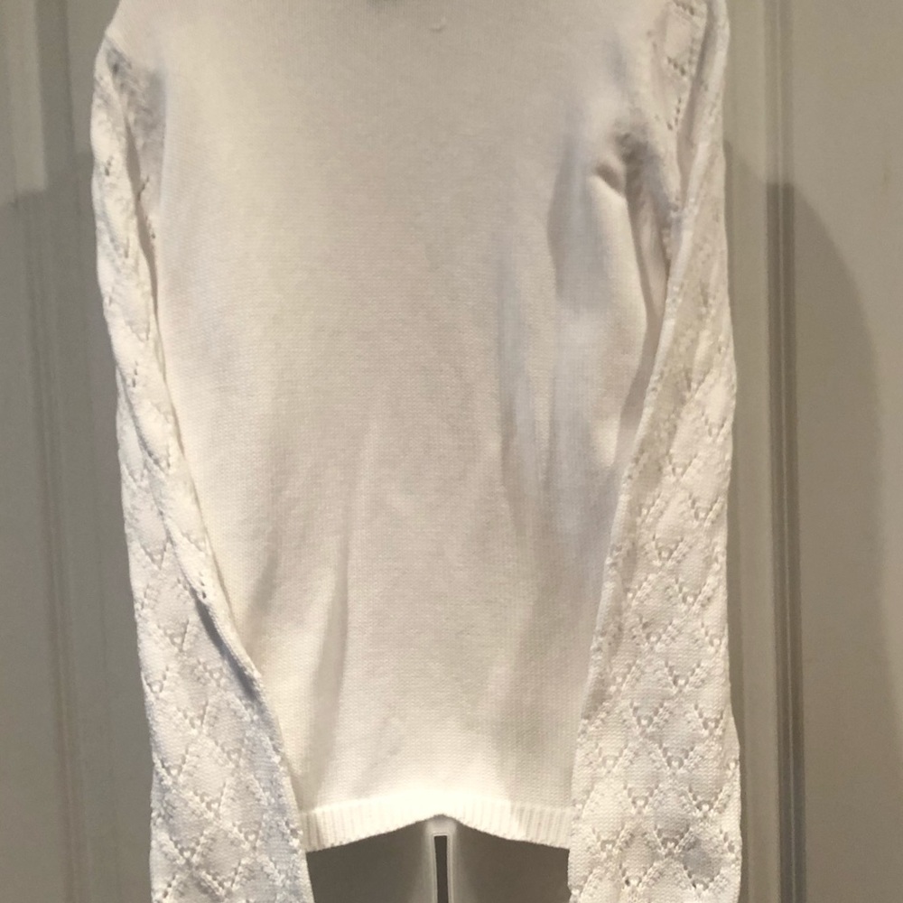 2-pc White Sweater Set Size Small - Picture 7 of 8